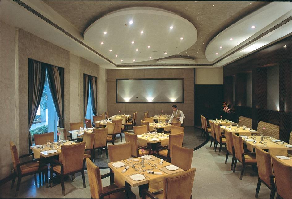 Aveda Hotel - Ludhiana Exterior photo